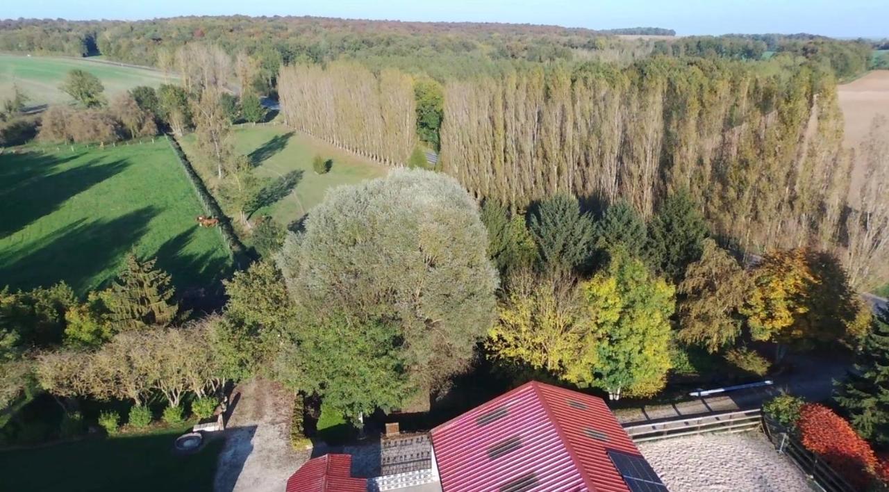 Gite De L'Homme Blanc Soizy-aux-Bois Kültér fotó
